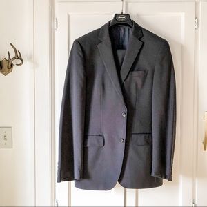 Hugo Boss suit, navy, 38R blazer with 32x33 pants